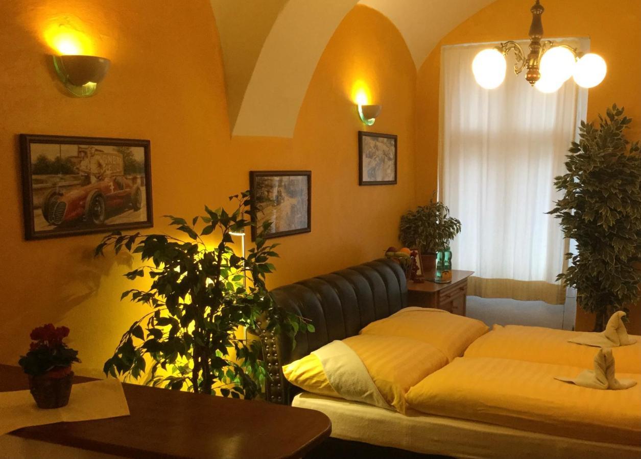 Centrum Tiffany Pension Domažlice Dış mekan fotoğraf