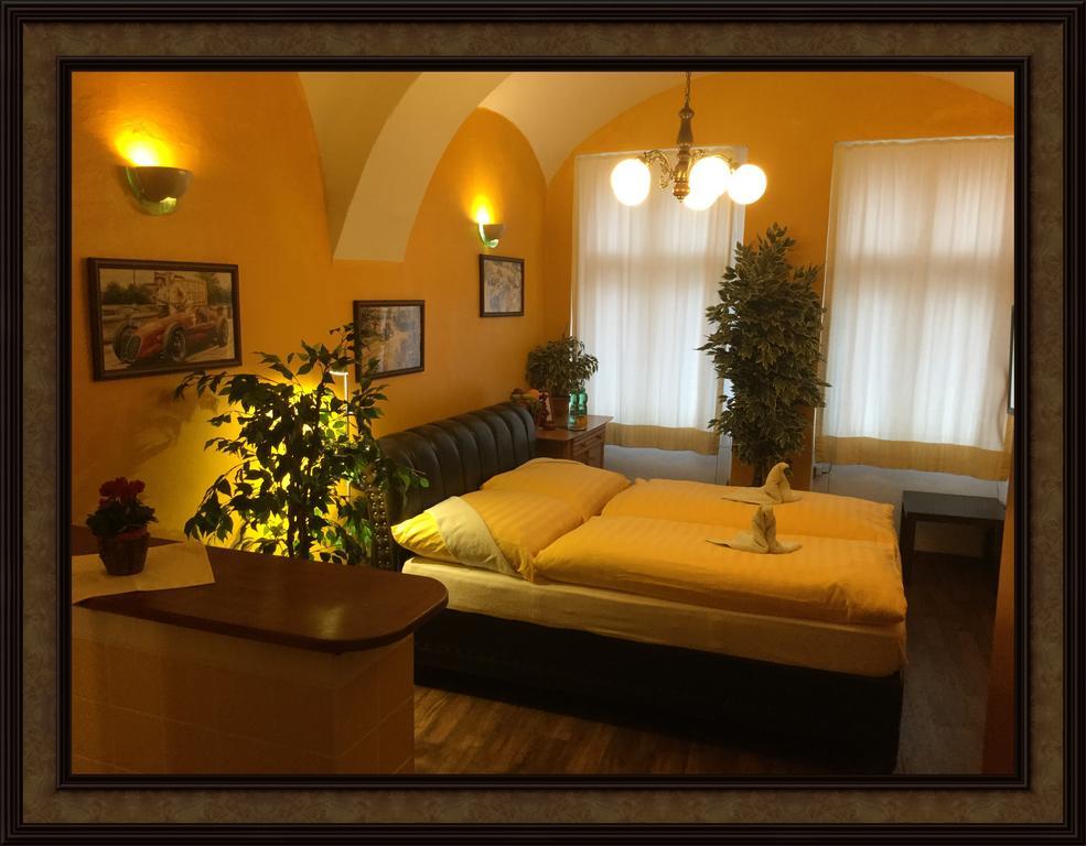 Centrum Tiffany Pension Domažlice Dış mekan fotoğraf