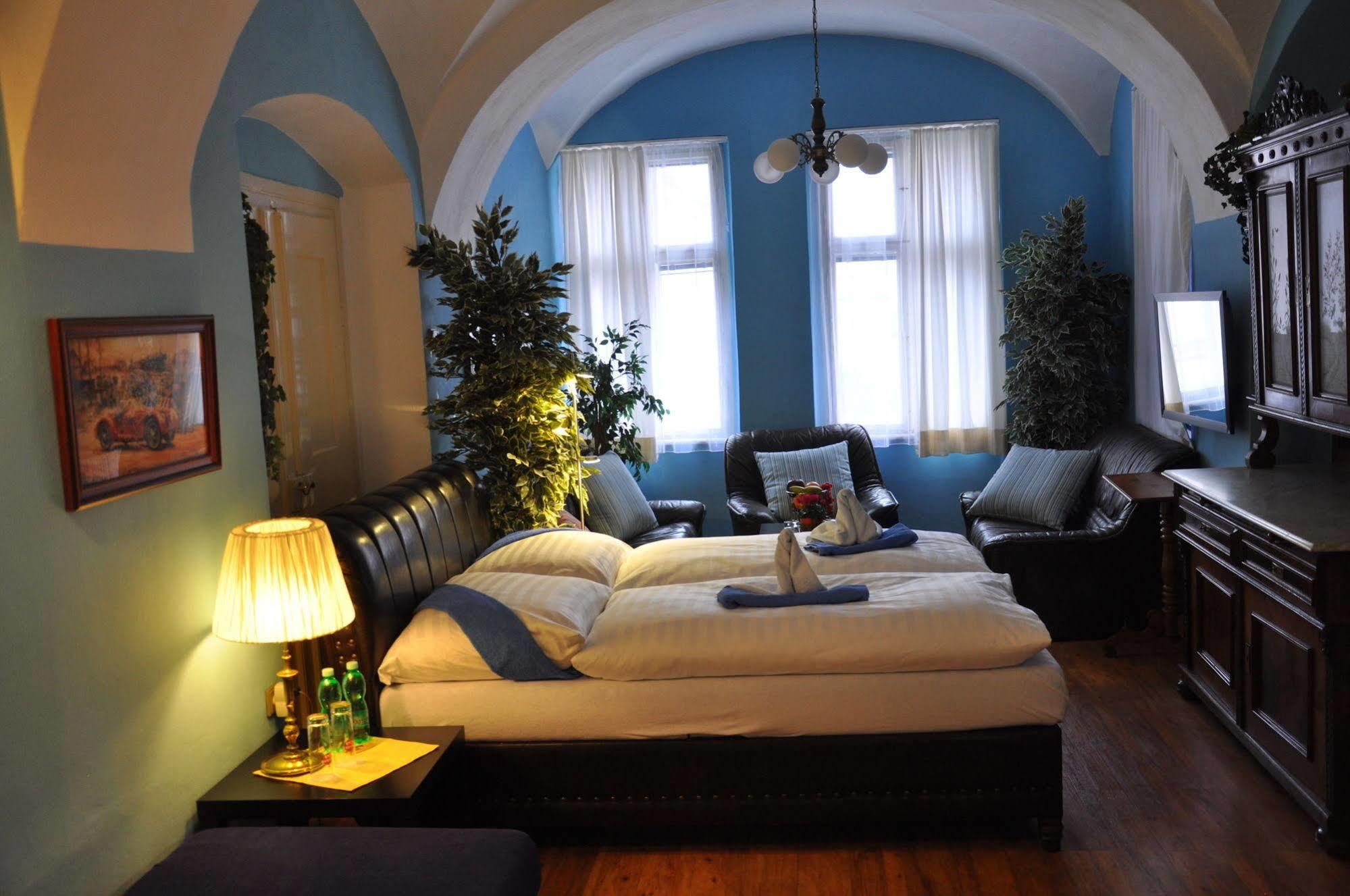 Centrum Tiffany Pension Domažlice Dış mekan fotoğraf